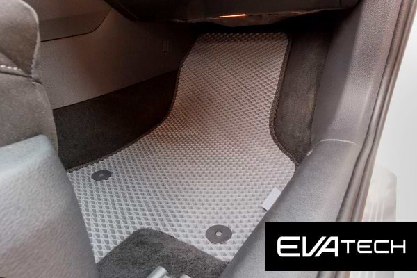 Фото - Коврики из экокожи в салон авто передние EVAtech для Superb (B8) Skoda 2015-2024 3 поколение Liftback EU (SK3279ARH2AV4BBB)