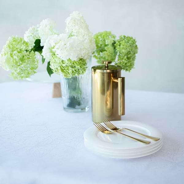 Фото - Скатерть прямоугольная Едельвіка Мелисса белая 240х144 см (67-24/00)