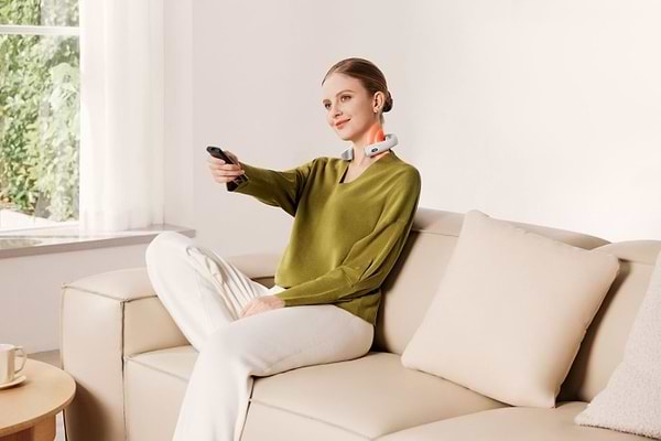 Фото - Масажер для шиї SKG K5-3 Pro Neck massager (41660)