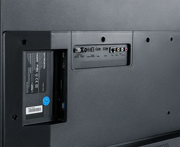 Фото - Телевизор Skyworth 55Q4 AI