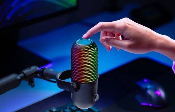 Фото - Микрофон для компьютера проводной Razer Seiren V3 Chroma (RZ19-05060100-R3M1)