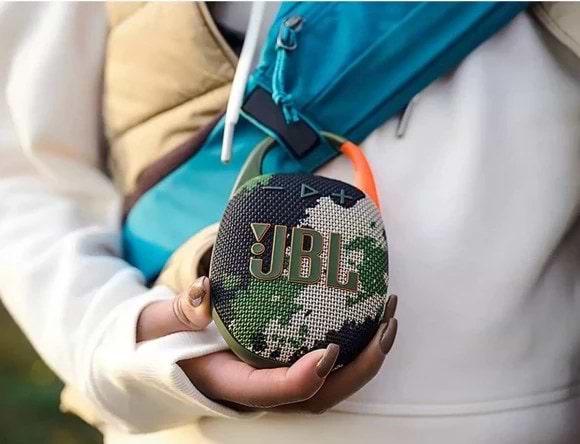 Фото - Портативная акустика JBL Clip 5 Squad (JBLCLIP5SQUAD)