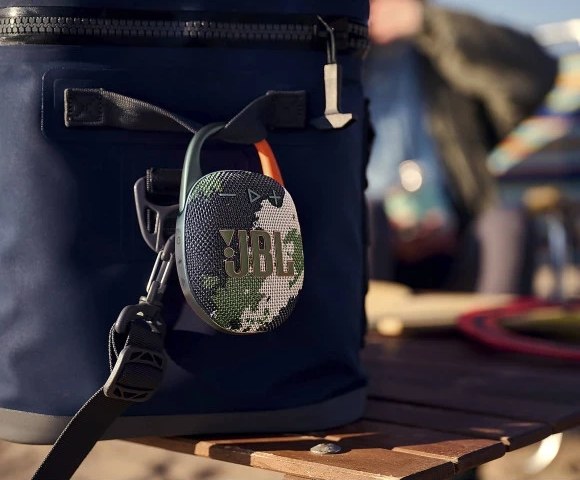 Фото - Портативная акустика JBL Clip 5 Squad (JBLCLIP5SQUAD)