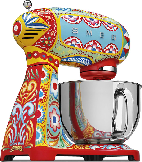 Фото - Кухонная машина Smeg SMF03DGEU