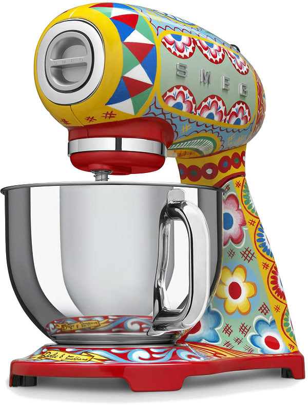 Фото - Кухонная машина Smeg SMF03DGEU