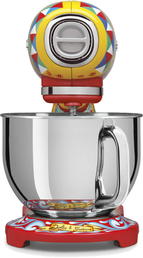 Фото - Кухонная машина Smeg SMF03DGEU