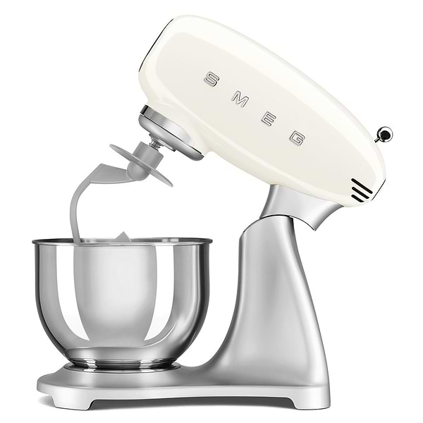 Фото - Кухонная машина Smeg SMF02CREU