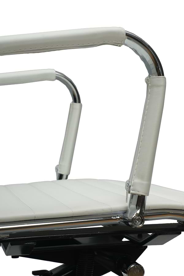Фото - Кресло офисное Special4You Solano White (E0529)