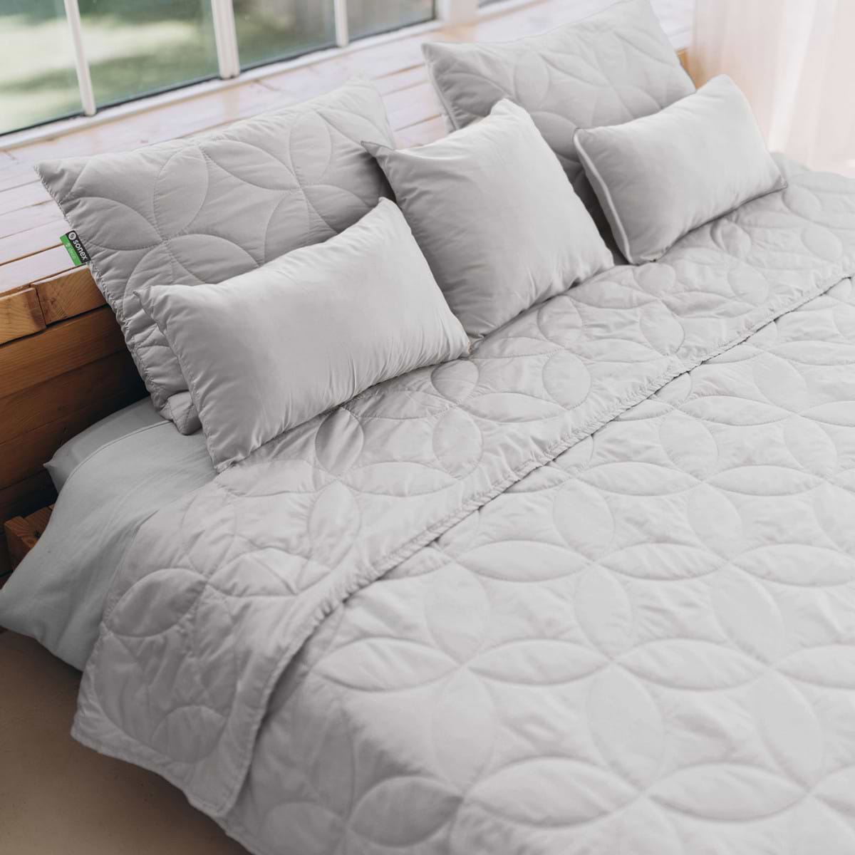 Набір покривало + наволочки євро Sonex Hawaii двостороннє 220х240 + 50х70 см 2 шт. Світло-сіре (SO102526) - Фото 1