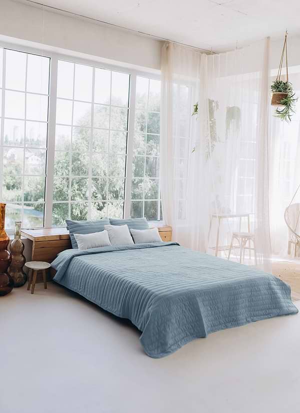 Фото - Набор покрывало + наволочки евро Sonex Nassau двухстороннее 220х240 + 50х70 см 2 шт. Темно-серое (SO102518)