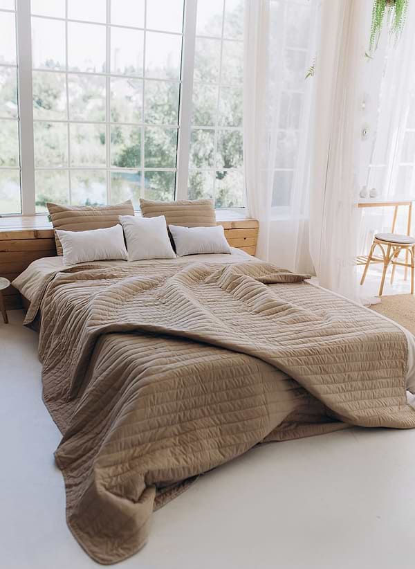 Фото - Набор покрывало + наволочки евро Sonex Nassau двухстороннее 220х240 + 50х70 см 2 шт. Коричневое (SO102517)