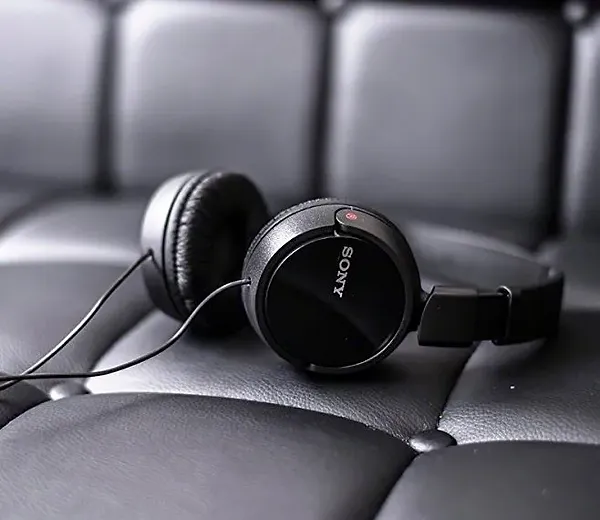 Фото - Навушники накладні Sony MDR-ZX110AP Black (MDRZX110APB.CE7)