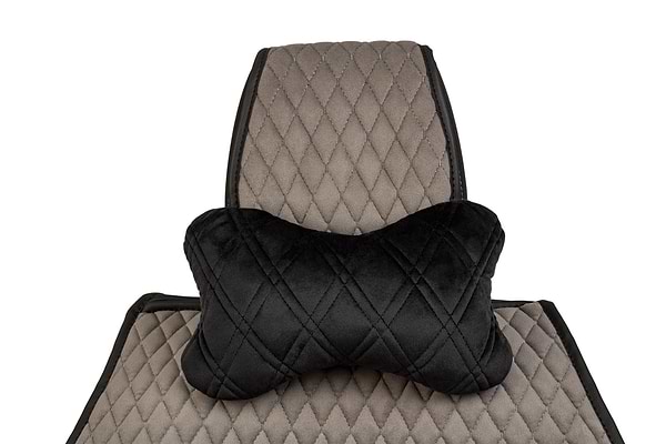 Фото - Автомобильная подушка на подголовник EVAtech из алькантары 27х16 см черная с черной нитью, большой ромб SPALHRBB