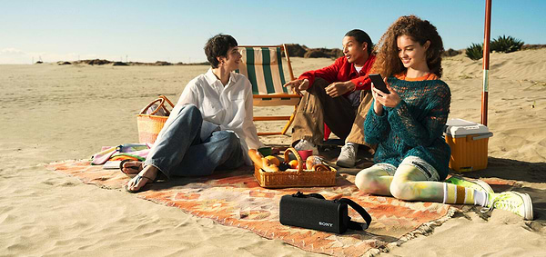 Фото - Портативная акустика Sony ULT FIELD 3 Black (SRSULT30B.E)