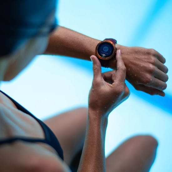 Фото - Мікропошкодження - Смарт-годинник Suunto 5 BURGUNDY COPPER