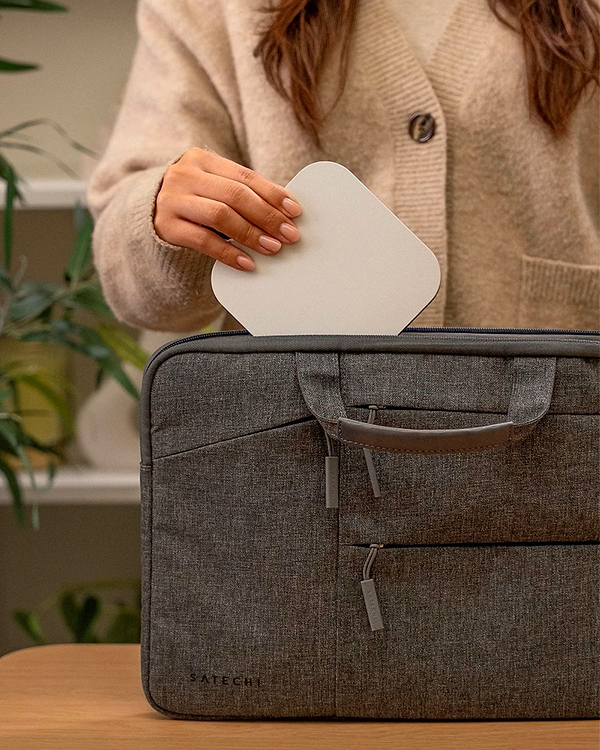 Фото - Мультимедіа док-станція Satechi USB4 Slim NVMe SSD Enclosure Silver (ST-EU4SNSS)