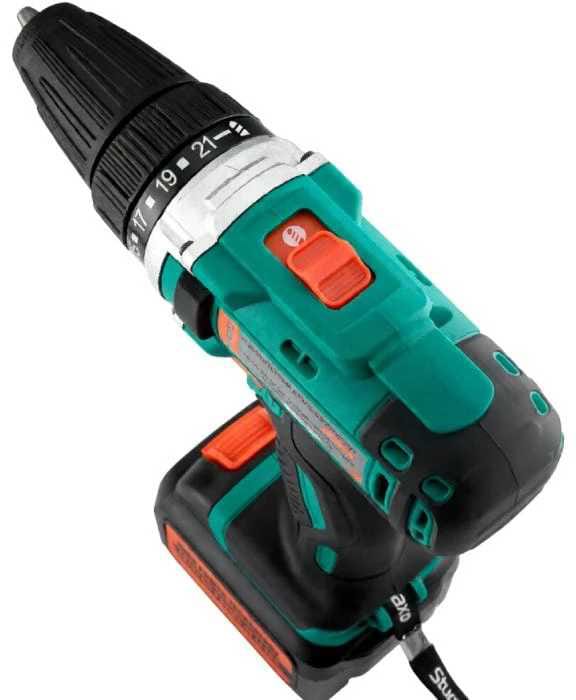 Фото - Дрель-шуруповерт Sturmax CDM3224LB