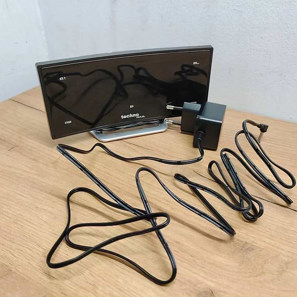 Фото - Настольные часы Technoline Black/Silver (WT460 blaue LED)