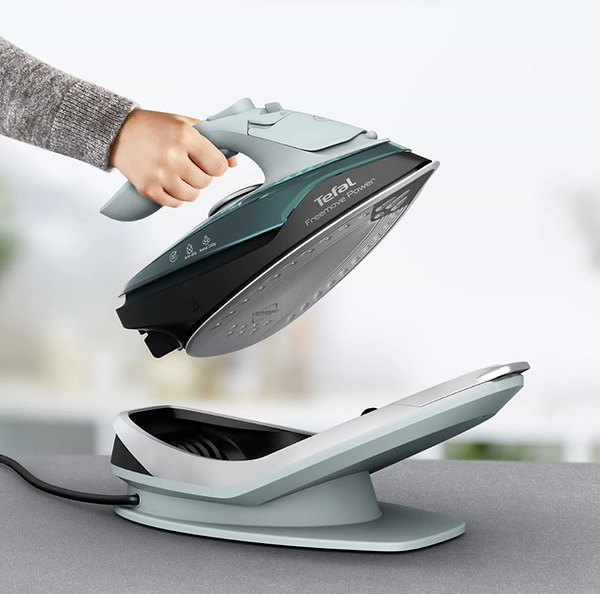 Фото - Утюг Tefal FREEMOVE  FV6670E0