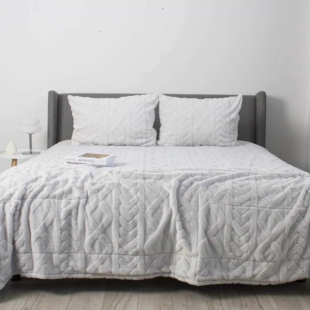 Набір покривало + наволочки євро ТЕП SOFT ANGORA 240х260 см + 50х70 см 2 шт. Світло - сірий (4-04885_34649)