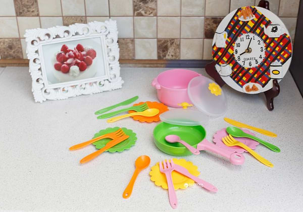 Фото - Сюжетно-рольова гра. Посуд Tigres Набір столовий "Ромашка" 20 ел. (39147)