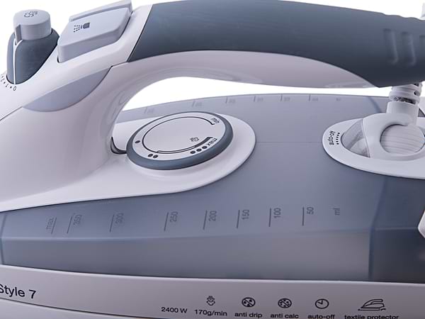 Фото - Утюг Braun 4690-TS785STP