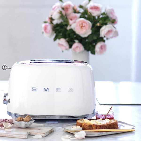 Фото - Тостер Smeg TSF01WHEU
