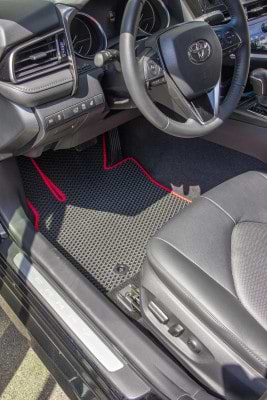 Фото - Коврики из экокожи в салон авто передние EVAtech для Camry (XV70) Toyota 2017-2024 8 поколение Sedan EU TY3245AV2TL2BBB