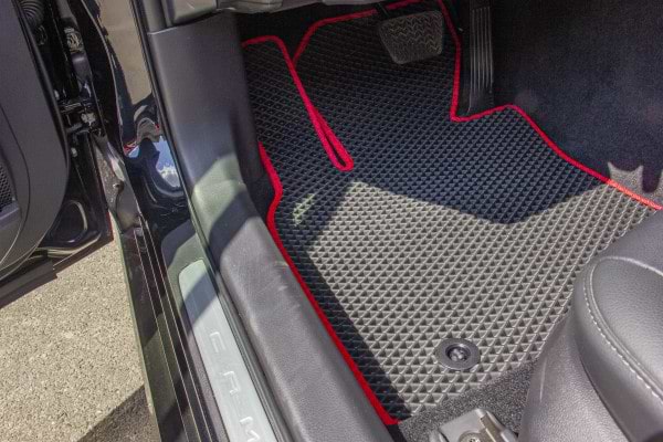 Фото - Коврики из экокожи в салон авто передние EVAtech для Camry (XV70) Toyota 2017-2024 8 поколение Sedan EU TY3245AV2TL2BBB