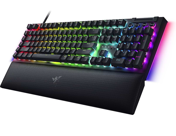 Фото - Клавіатура дротова ігрова Razer BlackWidow V4 Green Switch (RZ03-04690100-R3M1)