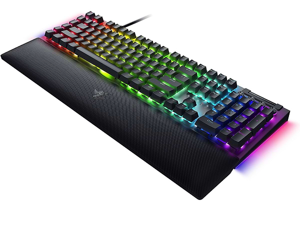 Фото - Клавіатура дротова ігрова Razer BlackWidow V4 Green Switch (RZ03-04690100-R3M1)