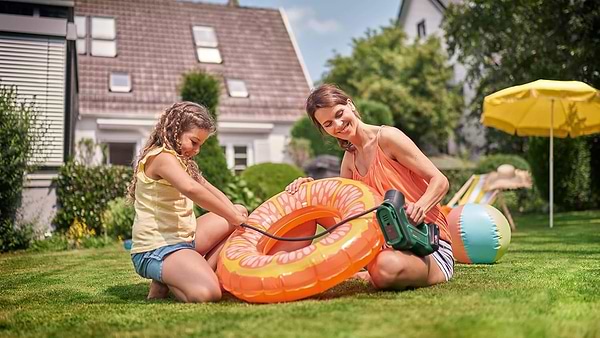 Фото - Автокомпрессор Bosch UniversalPump (0.603.947.100)