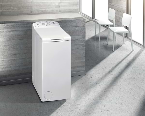 Фото - Стиральная машина Whirlpool AWE 55141 UA