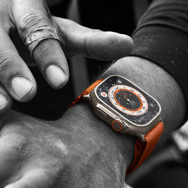 Фото - Смарт-часы Apple Watch Ultra GPS 49mm Titanium Case with Orange Alpine Loop - Small