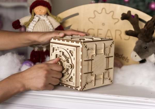 Фото - 3D пазлы Ugears Сейф (70011)
