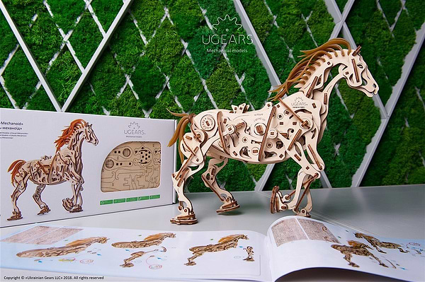 Фото - 3D пазлы Ugears Конь-Механоид (70054)