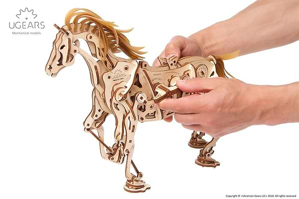 Фото - 3D пазлы Ugears Конь-Механоид (70054)