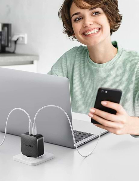 Фото - Мережевий зарядний пристрій UGREEN CD216 66W 2xType-C PD Charger Black (70867)