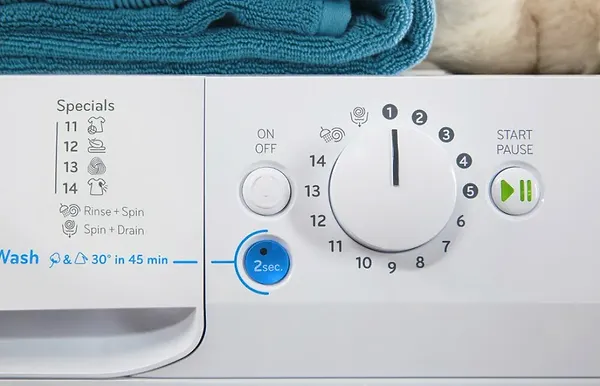 Фото - Стиральная машина Indesit BWSA 61253 W EU