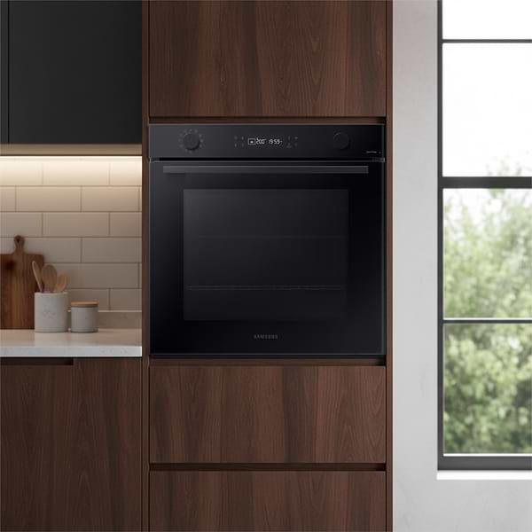 Фото - Комплект техніки Samsung Духова шафа + Варильна поверхня Samsung NV7B4125ZAK/WT + NZ64H37070K/WT