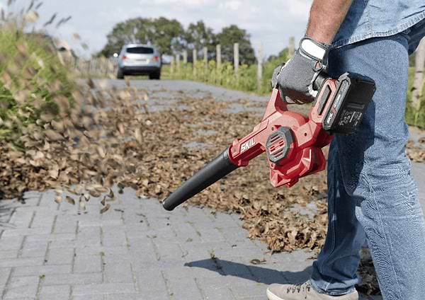 Фото - Воздуходувка аккумуляторная Skil 3161 CB Compact 20В (VA1E3161CB)