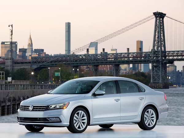 Фото - Коврики из экокожи в салон авто EVAtech ECO для Passat NMS Restyling Volkswagen 2015-2019 1 поколение Sedan USA (VW1696CC5AV4BBLB)