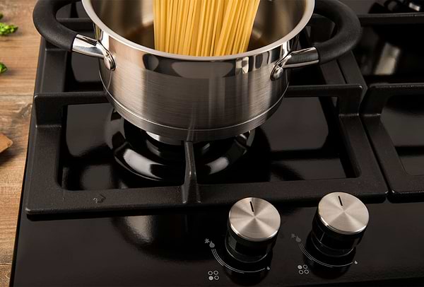 Фото - Духова шафа + варильна поверхня газова Vestfrost BOV67BE + GBHV38C