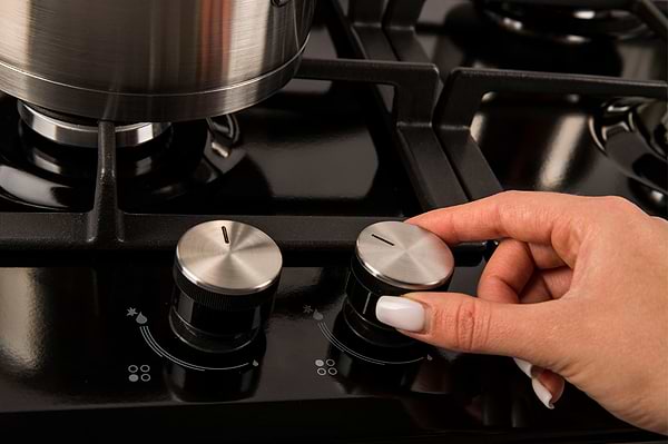 Фото - Духова шафа + варильна поверхня газова Vestfrost BOV67BE + GBHV38C