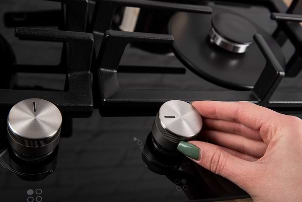 Фото - Уценка - Духовой шкаф + варочная панель газовая Vestfrost OBG869TDT + GOGHV192