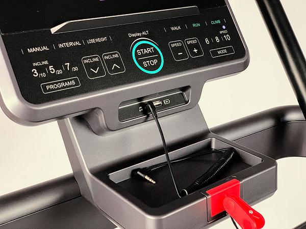 Фото - Бігова доріжка FitLogic CM1802