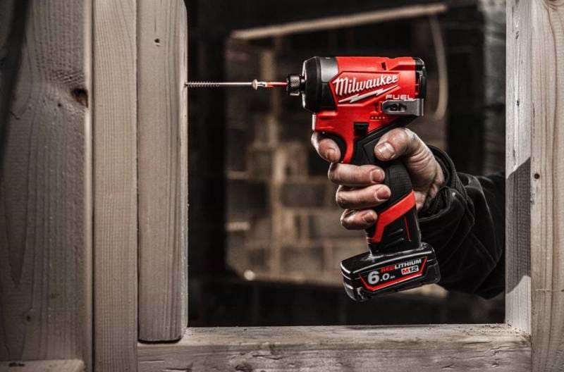 Фото - Гайковерт аккумуляторный Milwaukee M12 FID2-202X (4933479877)