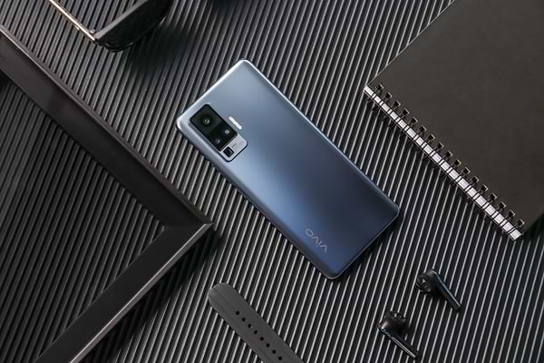 Фото - Смартфон vivo X50 Pro 8/256Gb X50 Pro 8/256Gb Alpha Grey