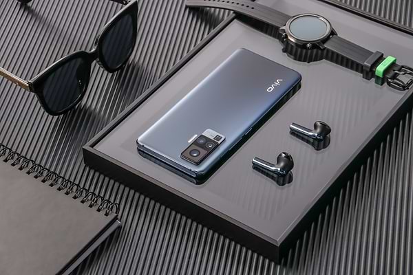 Фото - Смартфон vivo X50 Pro 8/256Gb X50 Pro 8/256Gb Alpha Grey