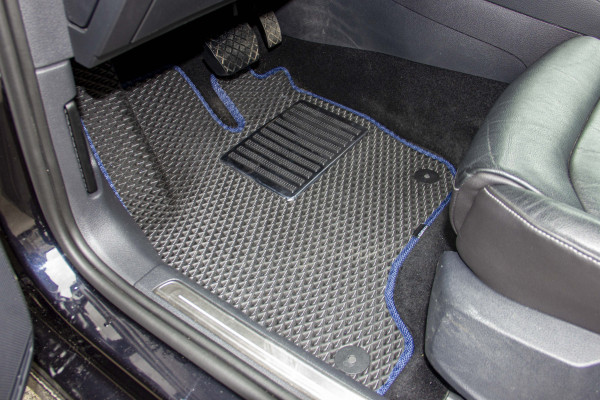 Фото - EVA килимки в салон авто EVAtech для e-Golf Volkswagen 2014-2017 1 покоління Htb EU VW1878CE5RGB